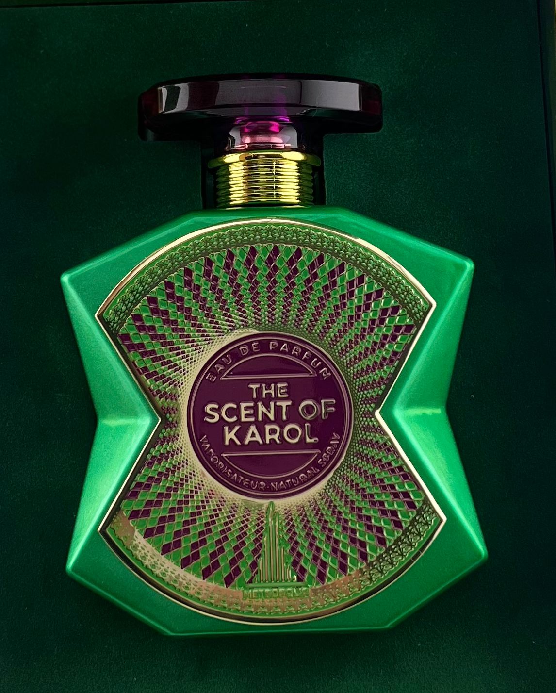 THE SCENT OF KAROL – Metropolis Collection